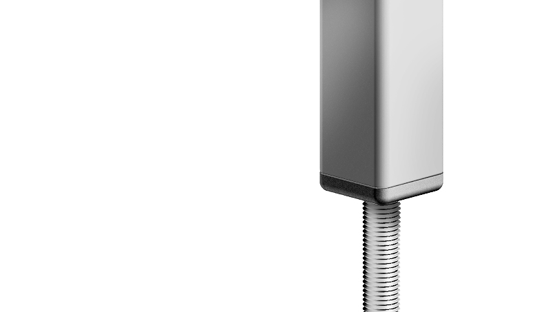 Embout avec insert taraudé pour tubes carrés 60 x 60